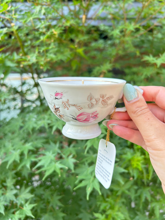 Vintage Unmarrked Teacup Candle Without Saucer - Matcha Duchess